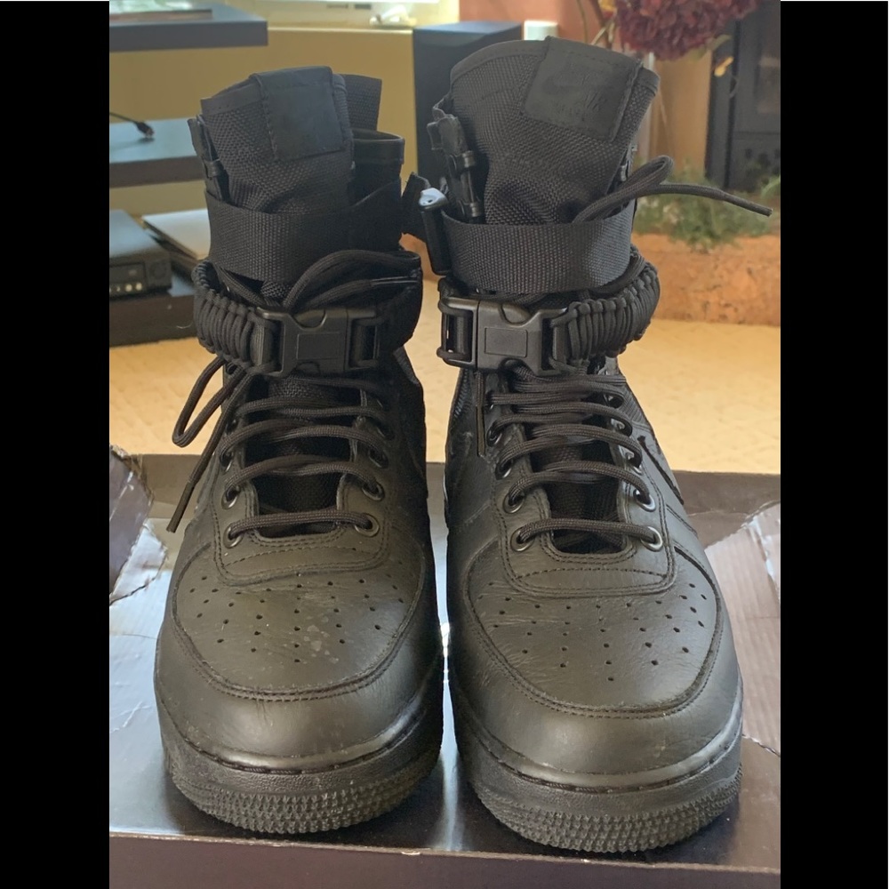 Nike 864024-003 SF AF1